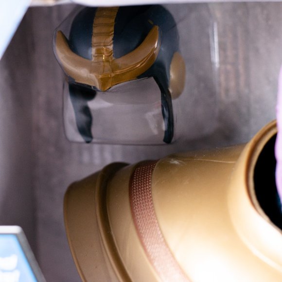 Disney 13" Avengers Thanos Talking Action Figure - Picture 5 of 15